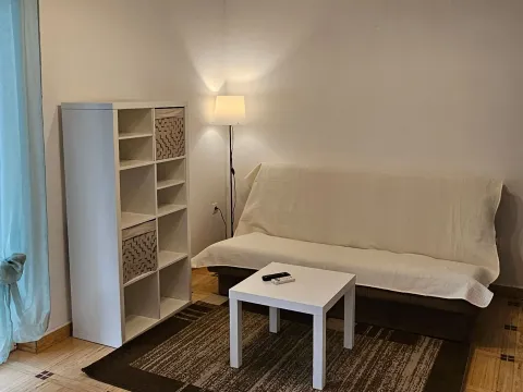 Rent, two bedroom apartment, 32m², Gomila, Herceg Novi - image 1