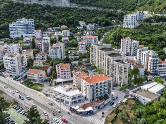 Prodaja, garsonjera, 27m², Bečići, Budva