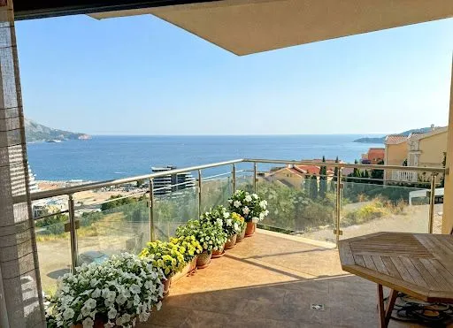 Prodaja, dvosoban stan, 83m², Bečići, Budva