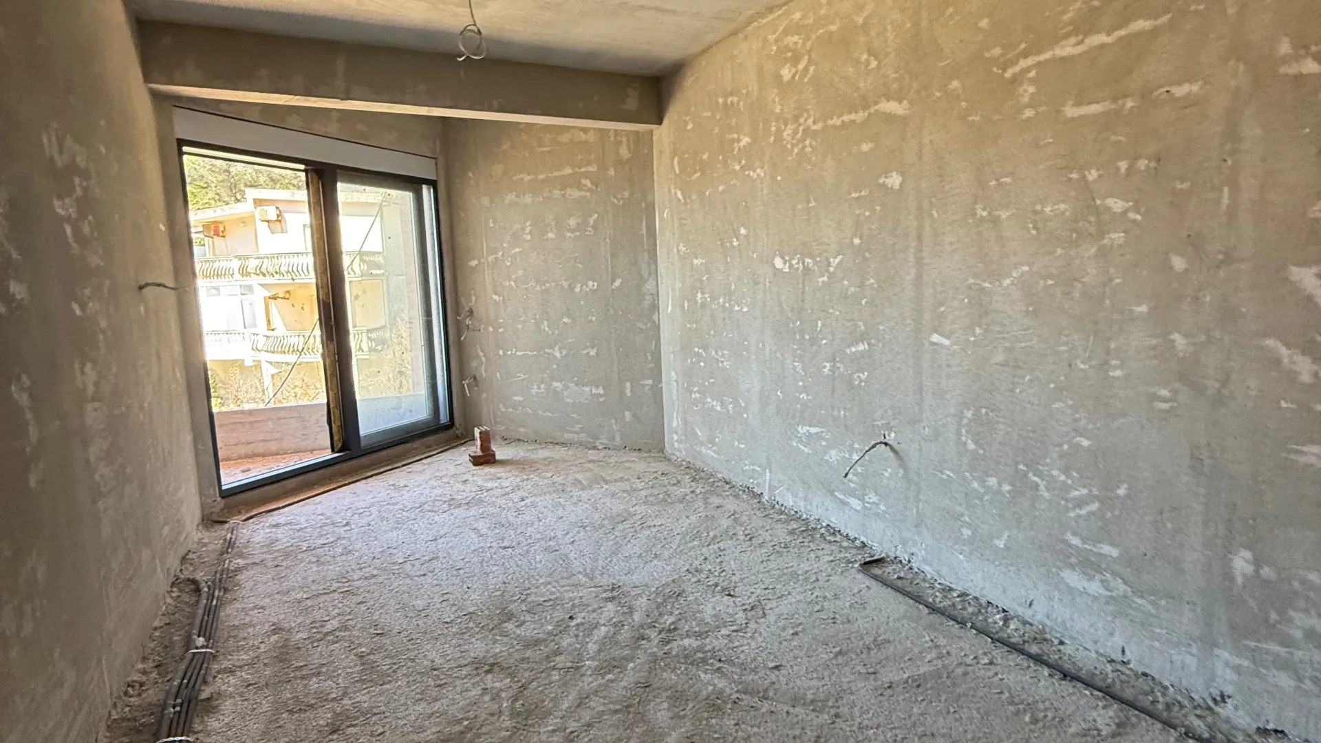 Prodaja, jednosoban stan, 53m², Centar, Ulcinj