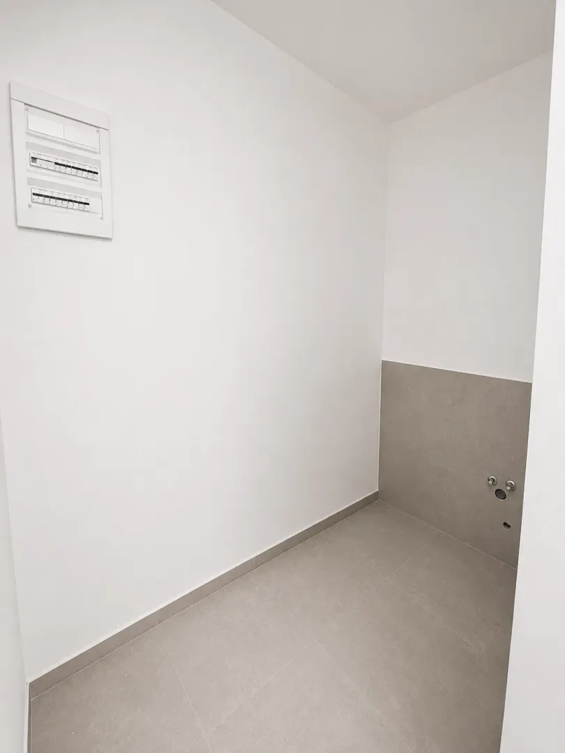 Rent, office space, 95m², City Kvart, Podgorica