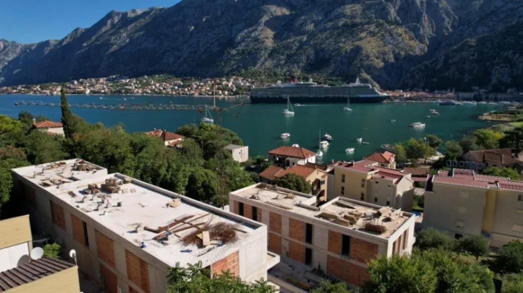 Prodaja, jednosoban stan, 44m², Kotor, Crna Gora