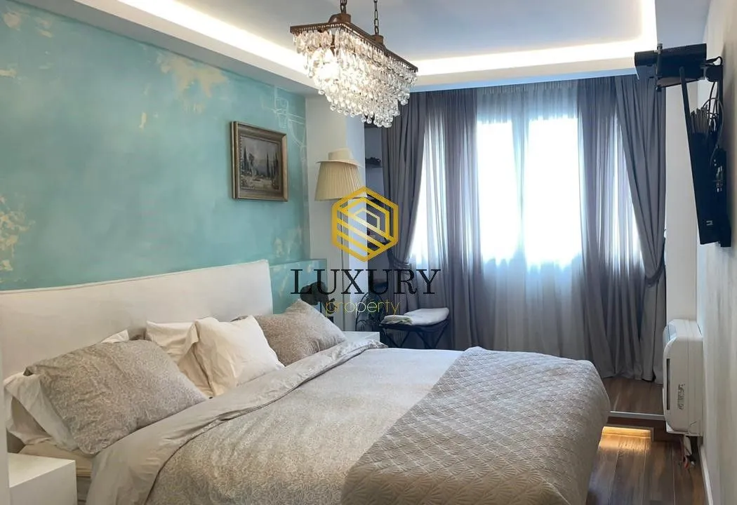 Prodaja, trosoban stan, 122m², Centar, Podgorica