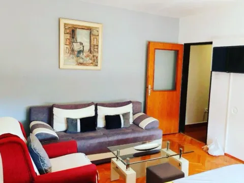 Stan-na-dan, stan, 30m², Zabjelo, Podgorica - image 5