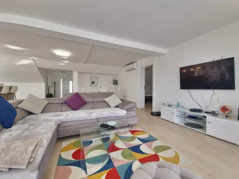 Rent, two bedroom apartment, 70m², Seoce, Budva - image 10