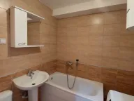 Izdavanje, dvosoban stan, 62m², Blok 9, Podgorica - image 10