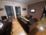 Izdavanje, trosoban stan, 68m², Novi Beograd Blok 21, Novi Beograd Sve Podlokacije - image 2