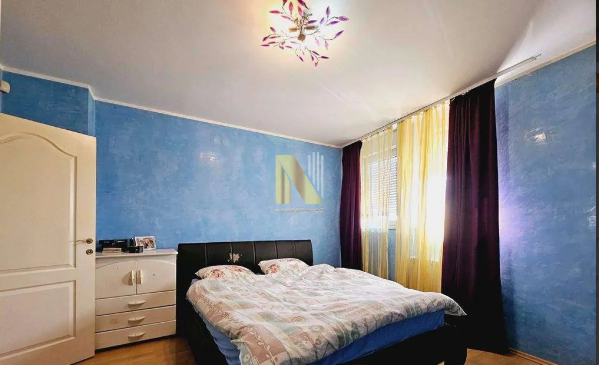 Prodaja, kuća, 180m², Lipov gaj, Novi Sad Sve Podlokacije