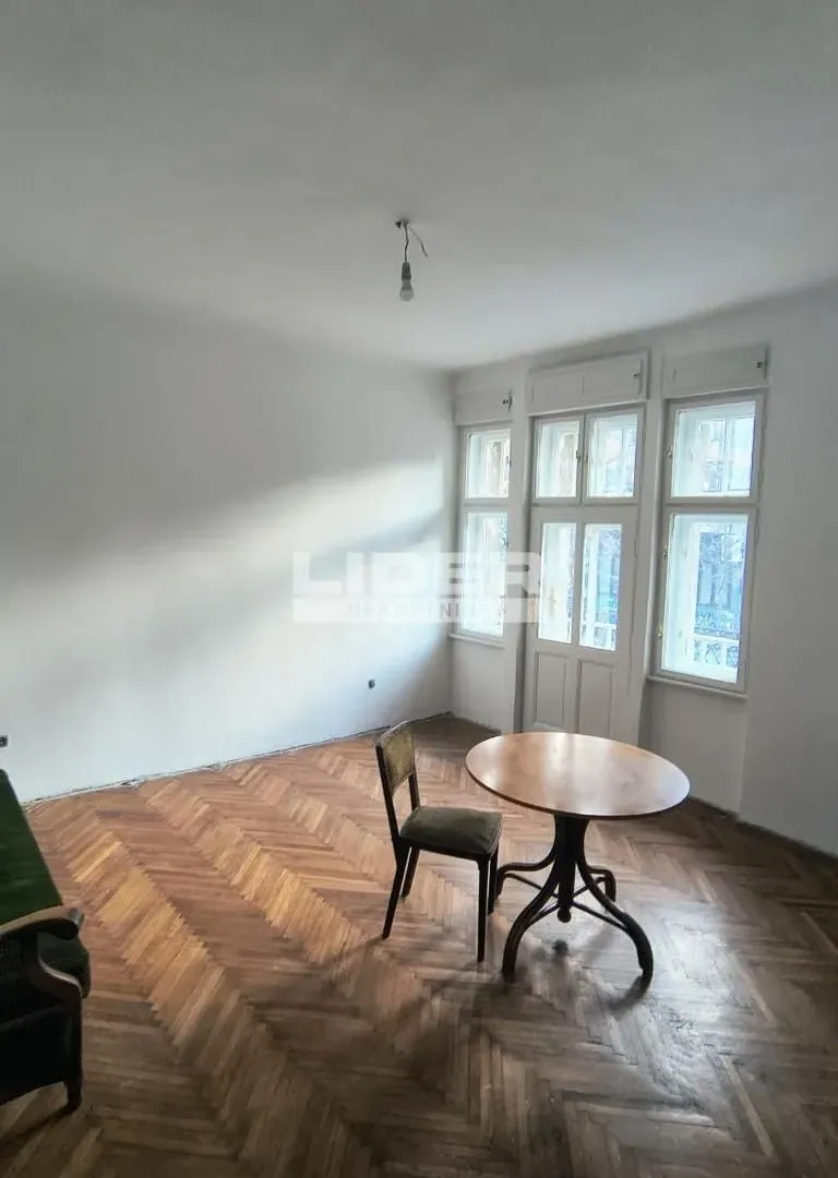 Sale, two bedroom apartment, 87m², Stari Grad, Beograd
