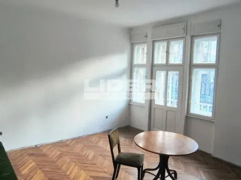 Sale, two bedroom apartment, 87m², Stari Grad, Beograd - image 2