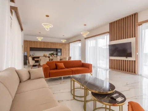 Rent, house, 560m², Dubrava, Bar - image 11