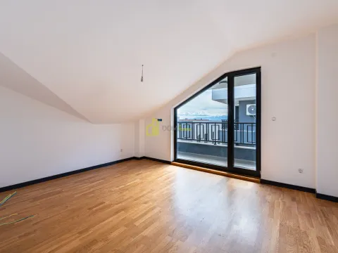 Prodaja, trosoban stan, 102m², Gorica C, Podgorica - image 15