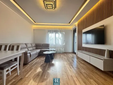 Izdavanje, jednosoban stan, 50m², Vezirov Most, Podgorica - image 3