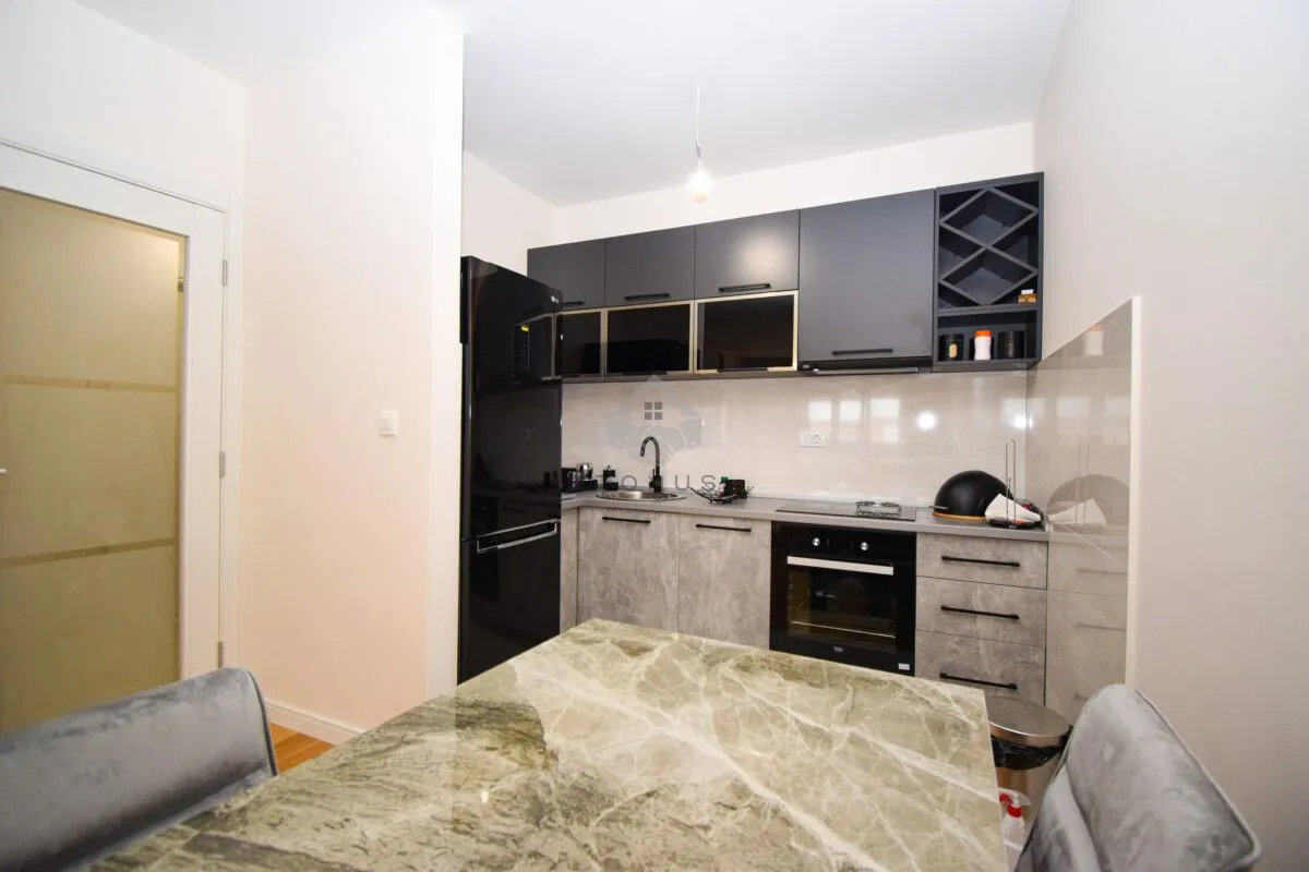 Rent, one bedroom apartment, 49m², Central Point, Podgorica