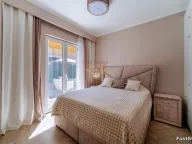 Prodaja, dvosoban stan, 63m², Kotor, Crna Gora - image 2