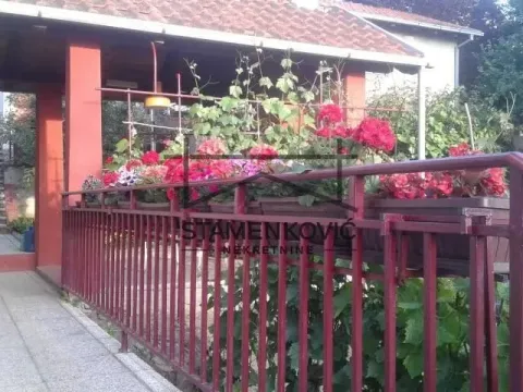 Prodaja, kuća, 220m², Sremska Kamenica, Petrovaradin - image 10