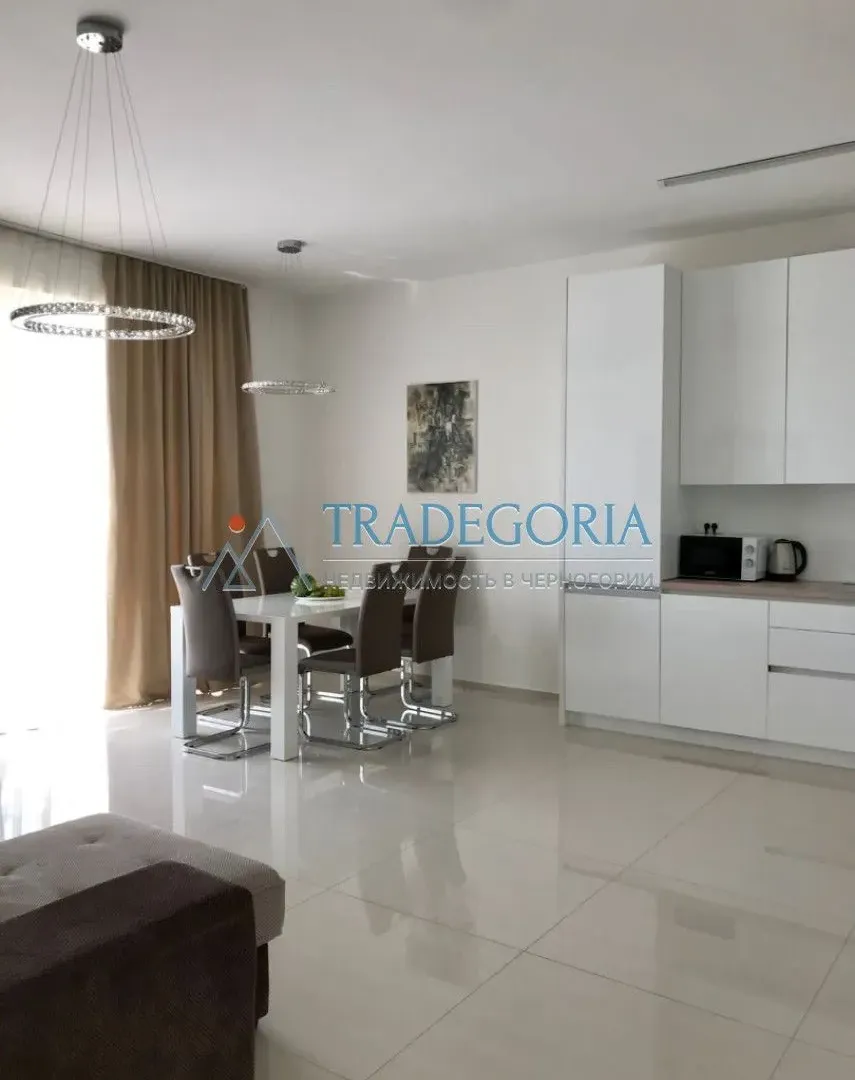 Prodaja, dvosoban stan, 65m², Bečići, Budva