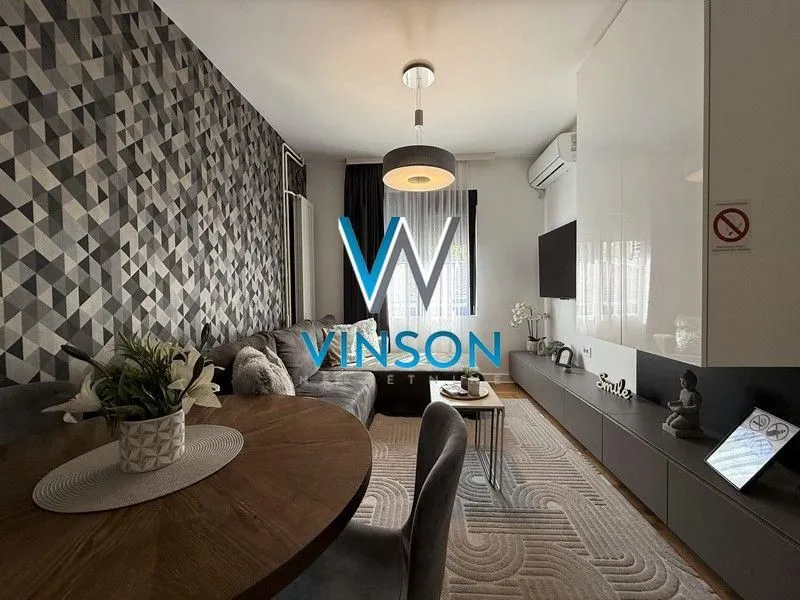 Prodaja, trosoban stan, 66m², Centar, Novi Sad