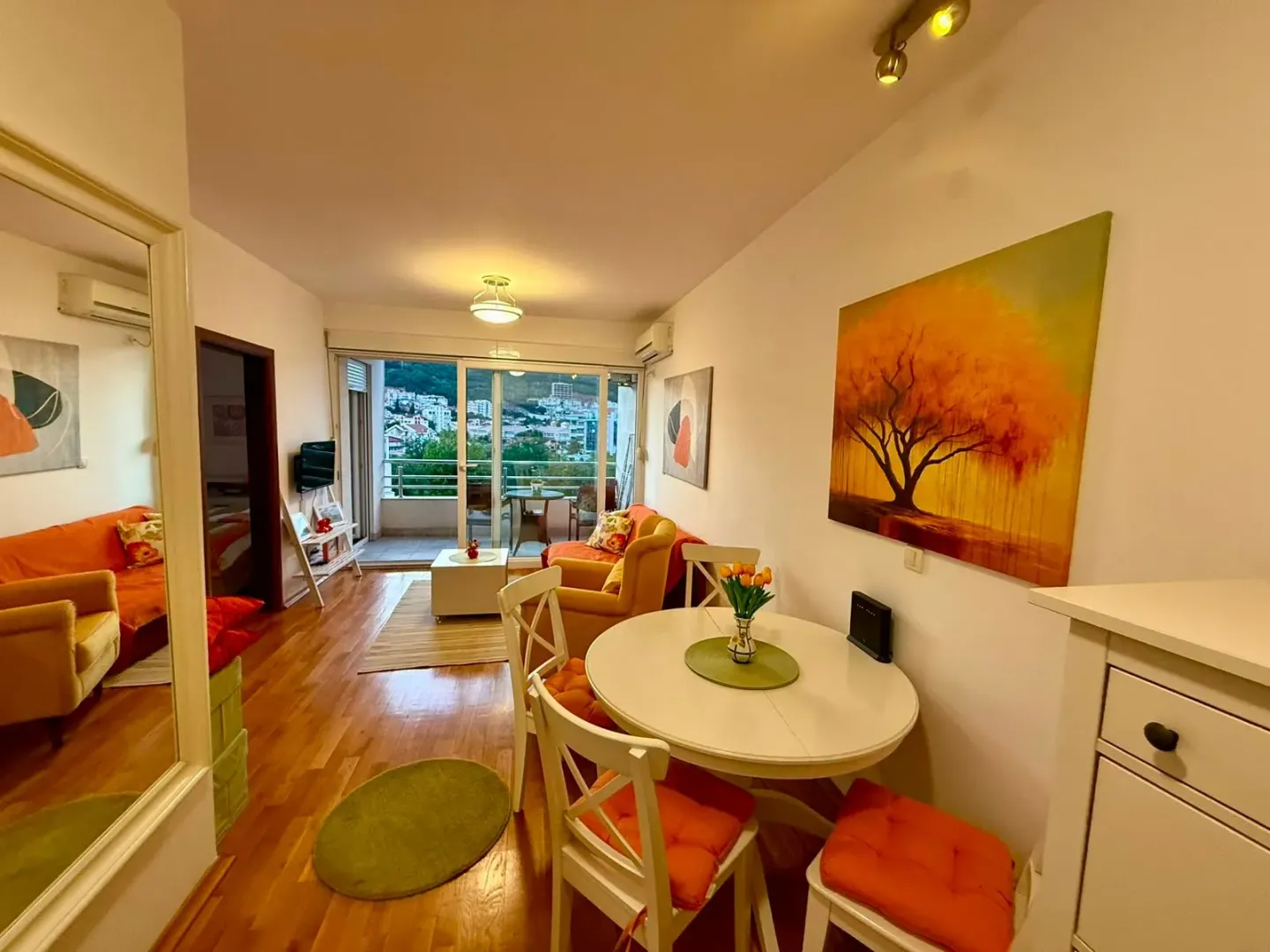 Rent, one bedroom apartment, 45m², Centar, Budva