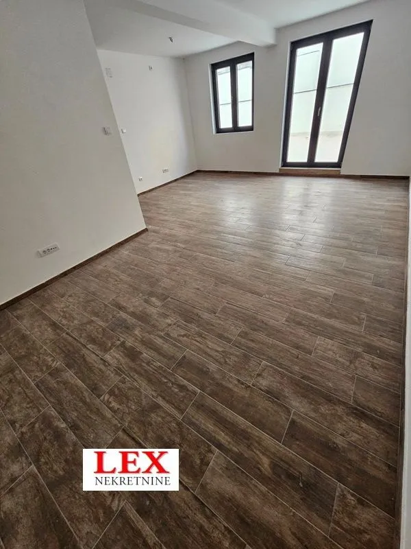 Prodaja, trosoban stan, 64m², Uciteljsko Naselje, Zvezdara Sve Podlokacije