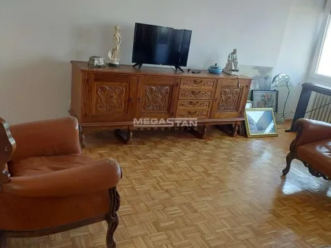 Izdavanje, trosoban stan, 70m², Novi Beograd Blok 23, Novi Beograd Sve Podlokacije - image 3