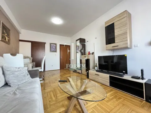 Rent, one bedroom apartment, 51m², Stari Aerodrom, Podgorica - image 5