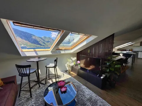 Sale, two bedroom apartment, 82m², Dobrota, Kotor - image 9