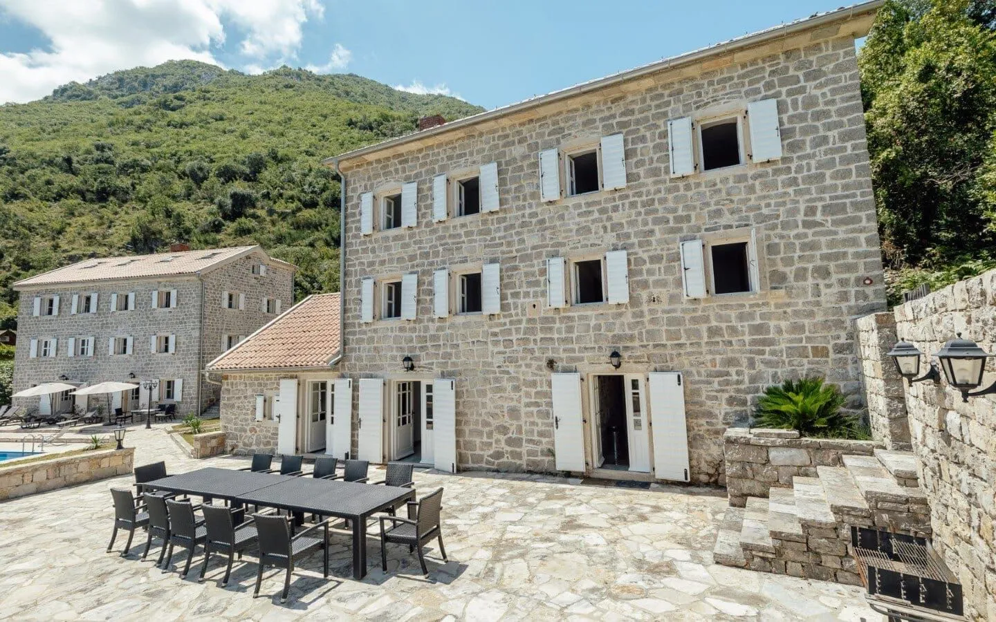 Sale, house, 800m², Prčanj, Kotor