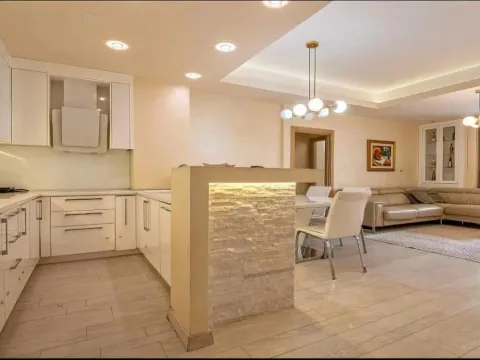 Prodaja, dvosoban stan, 80m², Budva, Crna Gora - image 4