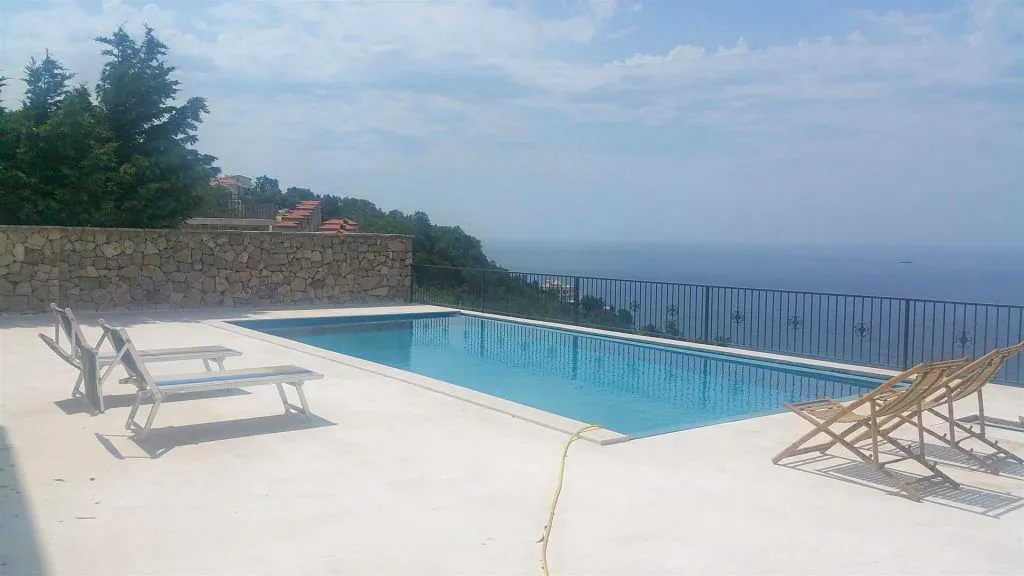Sale, house, 500m², Drobni pijesak, Budva
