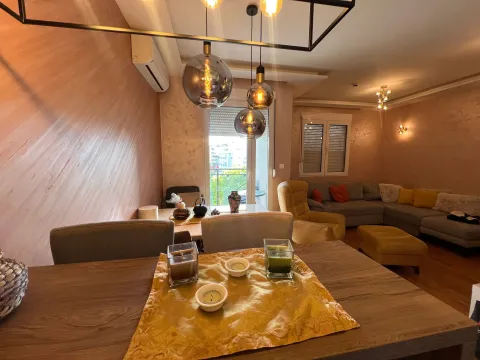 Izdavanje, dvosoban stan, 58m², Dalmatinska ulica, Podgorica - image 3