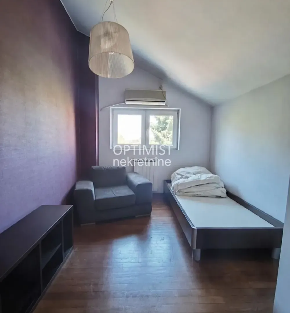 Sale, four bedroom apartment, 115m², Voždovac Sve Podlokacije, Beograd