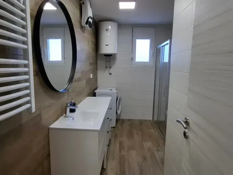 Rent, three bedroom apartment, 100m², Zagorič, Podgorica - image 10