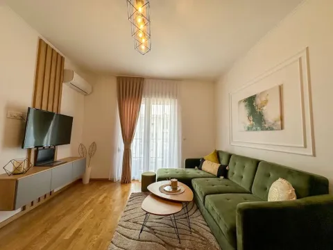 Rent, two bedroom apartment, 60m², Stari Aerodrom, Podgorica - image 1