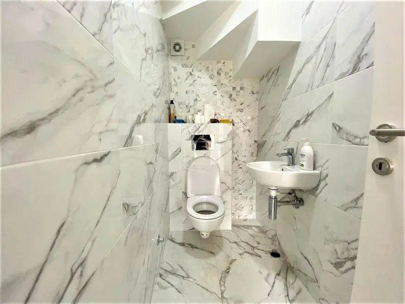 Rent, apartment, 100m², 1 maj, Podgorica
