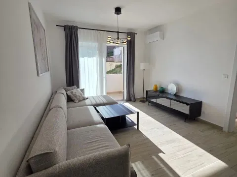 Sale, two bedroom apartment, 72m², Bečići, Budva - image 4
