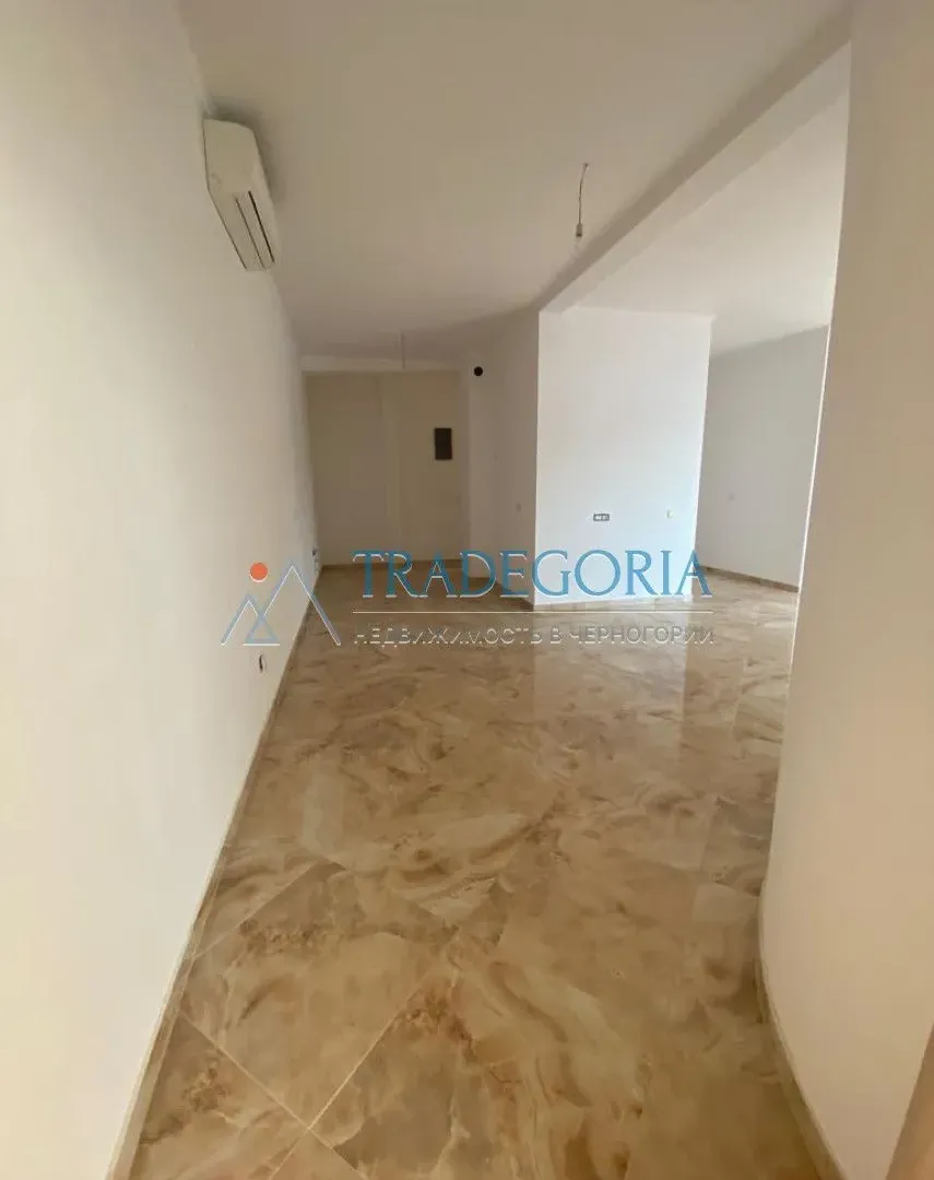 Prodaja, trosoban stan, 227m², Dobra Voda, Bar