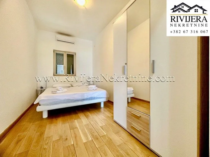 Prodaja, dvosoban stan, 67m², Dobrota, Kotor