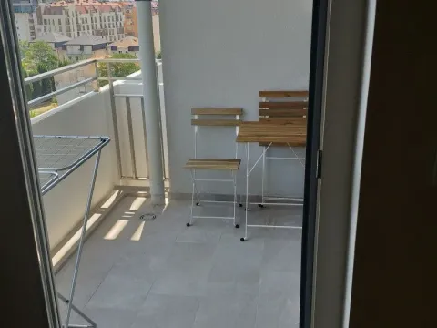 Izdavanje, jednosoban stan, 49m², Central Point, Podgorica - image 5