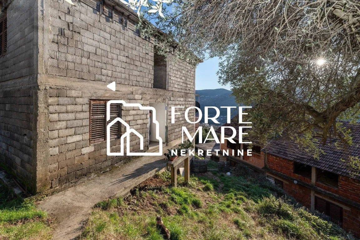 Prodaja, kuća, 232m², Sušćepan, Herceg Novi