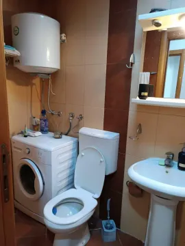 Rent, one bedroom apartment, 40m², Velji Vinogradi, Budva - image 2