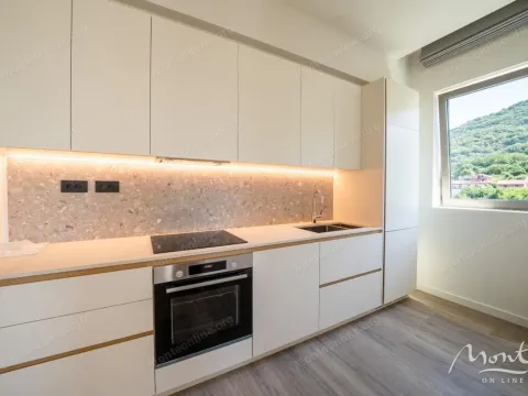 Sale, two bedroom apartment, 91m², Porto Montenegro, Tivat - image 7