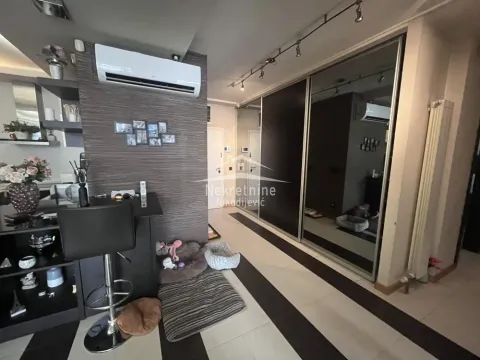 Sale, four bedroom apartment, 167m², Vračar Sve Podlokacije, Beograd - image 12