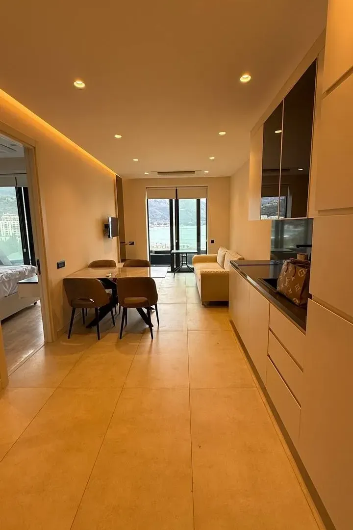 Prodaja, jednosoban stan, 69m², Bečići, Budva