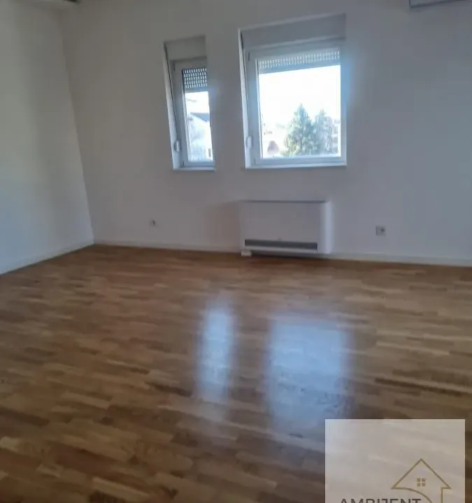 Prodaja, četvorosoban stan, 92m², Voždovac Sve Podlokacije, Beograd