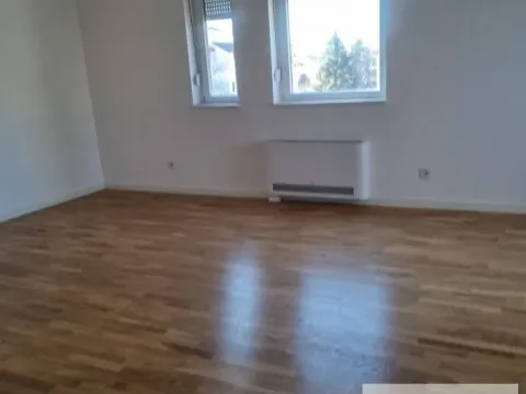 Stan in Voždovac Sve Podlokacije