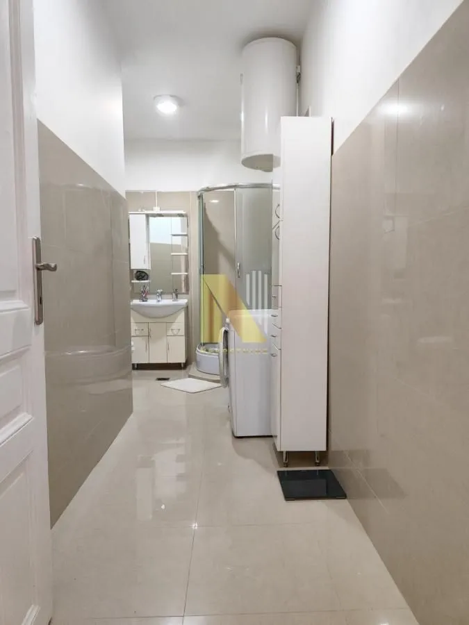 Prodaja, dvosoban stan, 63m², Centar, Novi Sad