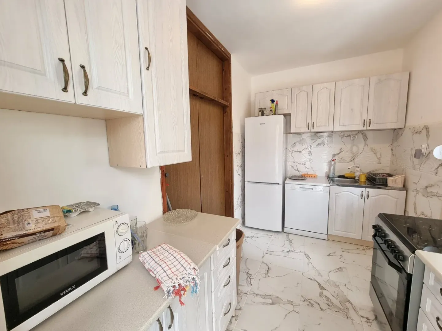 Rent, two bedroom apartment, 120m², Sveti Stefan, Budva