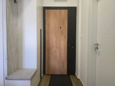 Izdavanje, jednosoban stan, 40m², Tološi, Podgorica - image 15