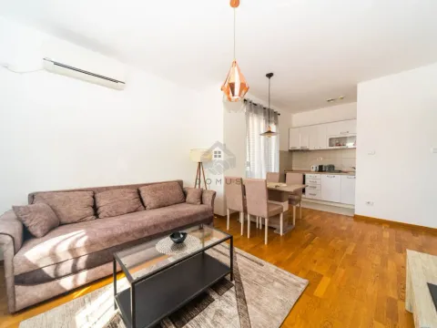 Rent, one bedroom apartment, 45m², City Kvart, Podgorica - image 2